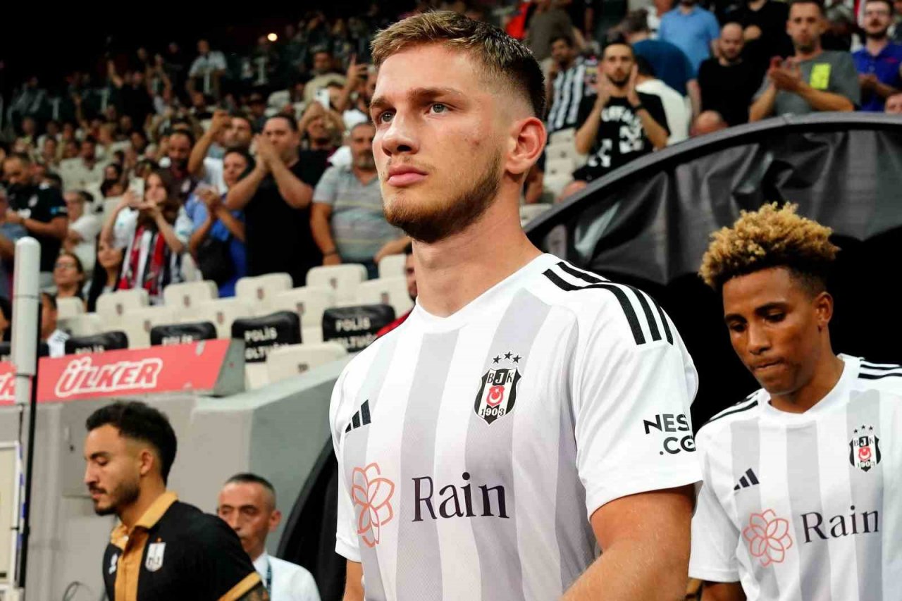 UEFA Avrupa Konferans Ligi: Beşiktaş: 0 - Neftçi Bakü: 0 (Maç devam ediyor)