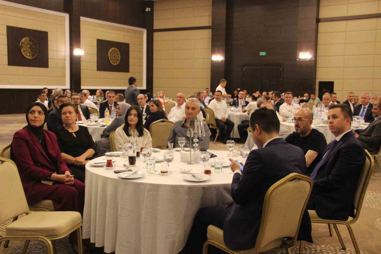 Vali Akkoyun için veda programı düzenlendi