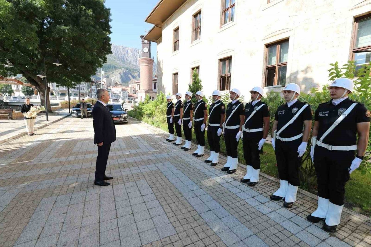 Amasya’nın yeni valisi Yılmaz Doruk görevine başladı