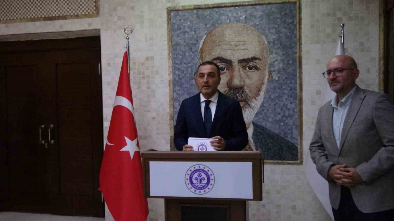 Burdur Valisi Türker Öksüz: "Burdur’a hizmetkar olmaya geldim"