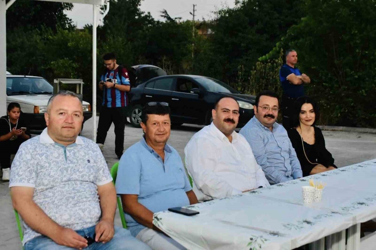 İnönü’de halı saha turnuvası tüm heyecanıyla devam ediyor