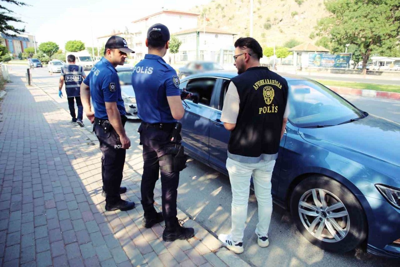 Afyonkarahisar’da düzensiz göç denetimi