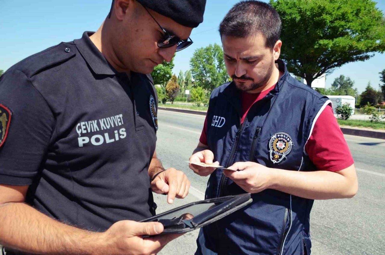 Afyonkarahisar’da düzensiz göç denetimi