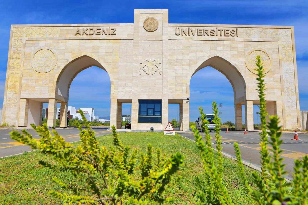 Akdeniz Üniversitesi dünya üniversiteleri arasında