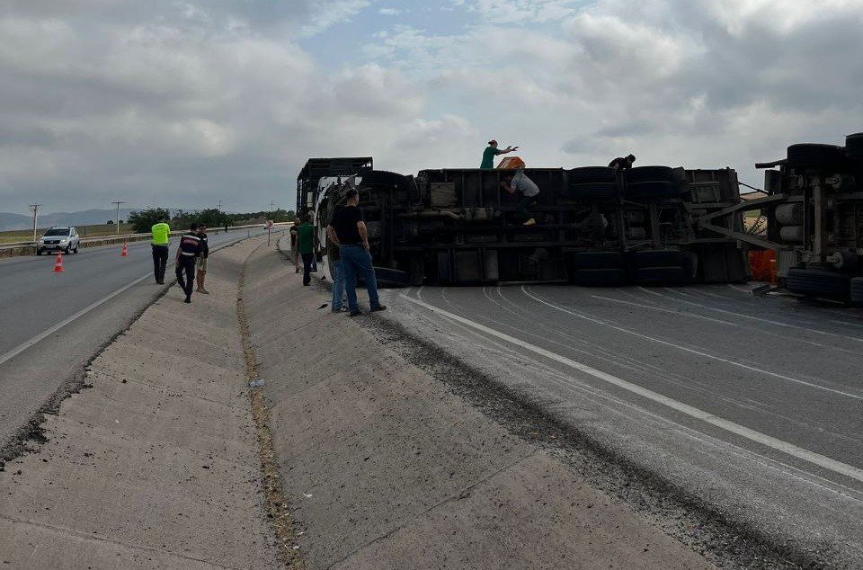 Bandırma-Çanakkale karayolunda trafik kazasında 3 kişi yaralandı
