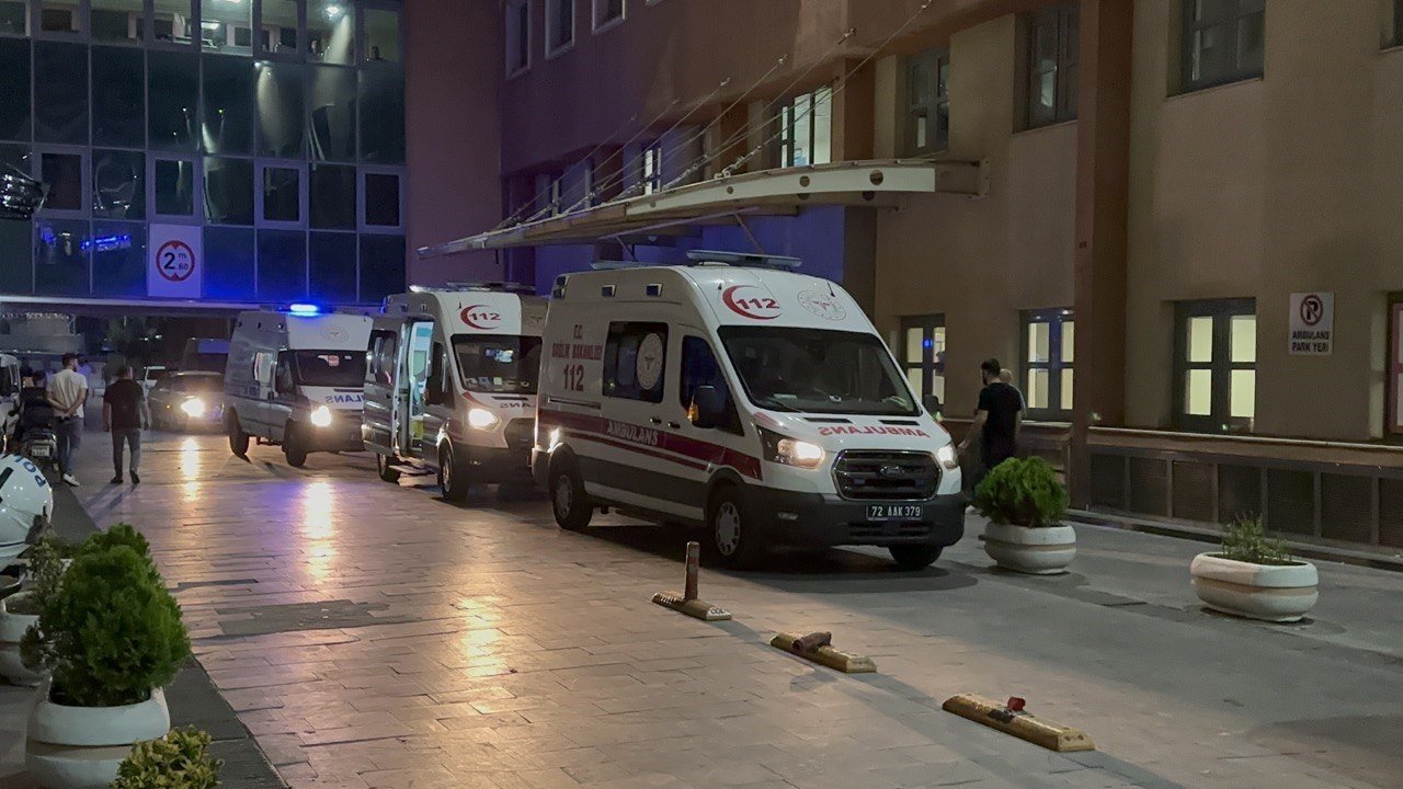 Batman’da 2 aile arasında taşlı, sopalı, bıçaklı kavga: 41 yaralı