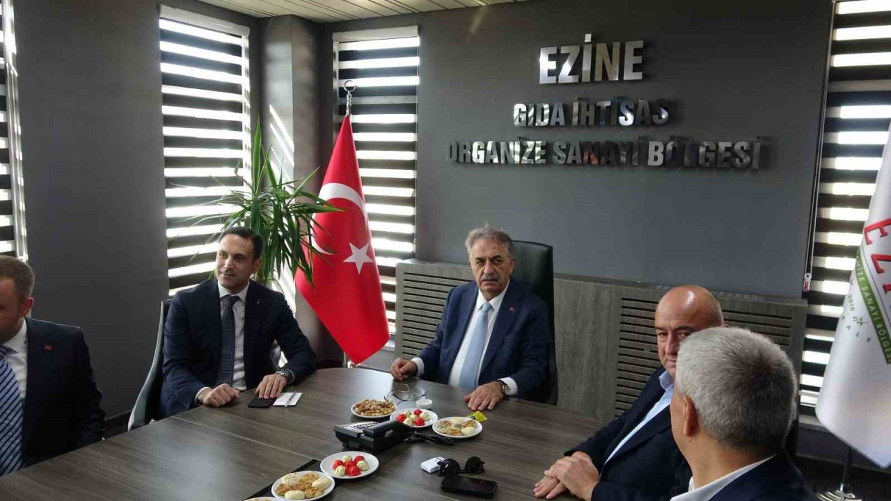 AK Parti Genel Başkan Yardımcısı Hayati Yazıcı, Ezine Gıda İhtisas OSB hakkında brifing aldı