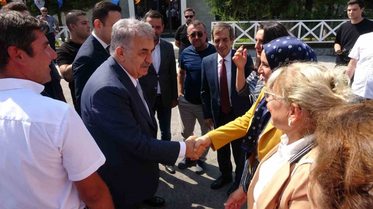 AK Parti Genel Başkan Yardımcısı Hayati Yazıcı: "AK Parti’nin icraatının merkezinde insan var, siyasetinin temelinde millet var"