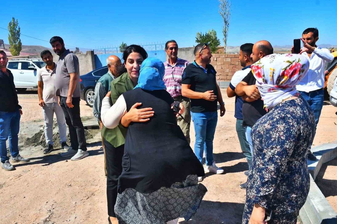 Doğubayazıt’ta mahalleler modern görünüme kavuşuyor