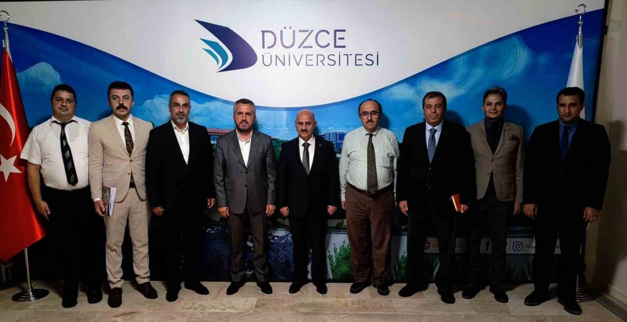 Gümüşova MYO için imzalar atıldı