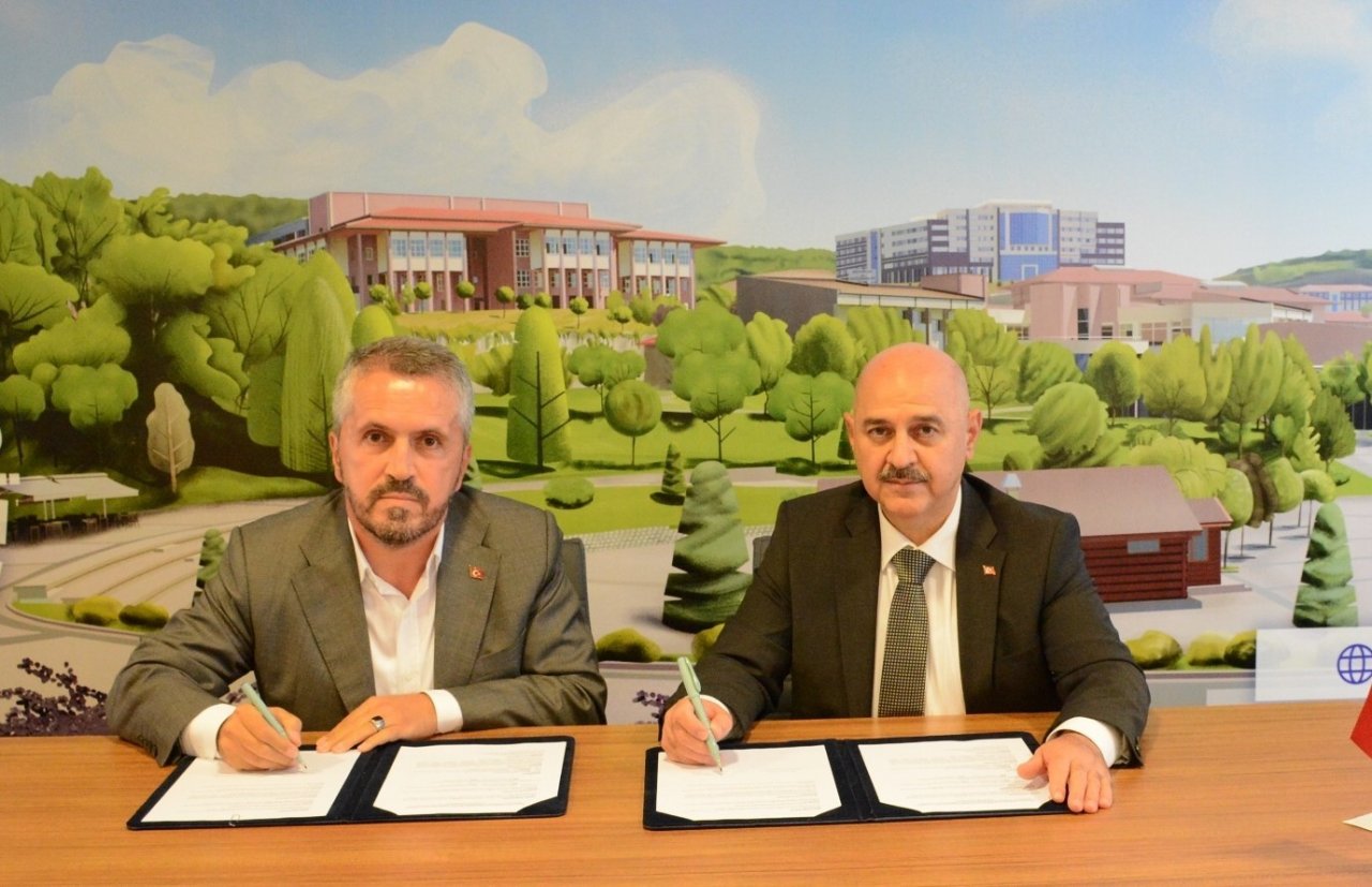 Gümüşova MYO için imzalar atıldı