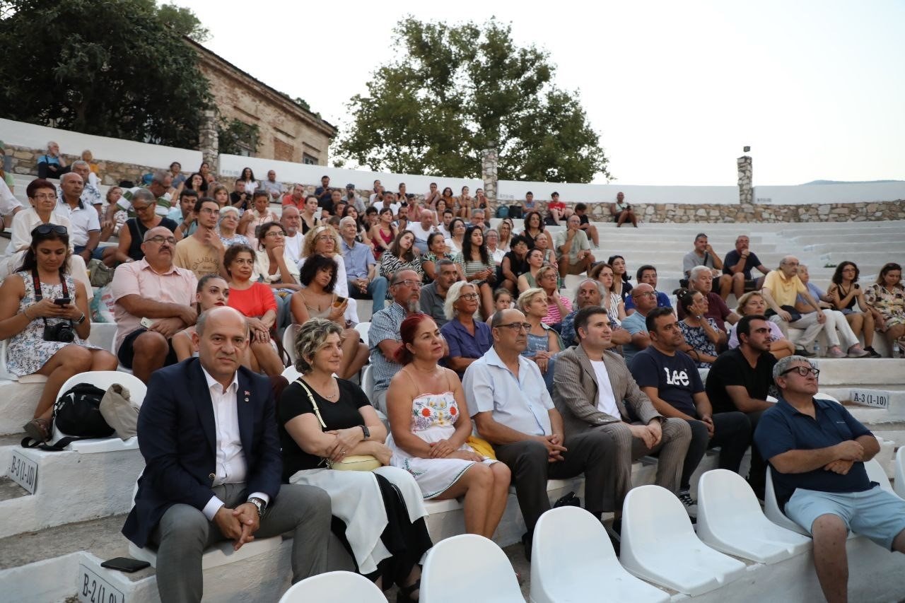 Tayfun Canlı: “Kültür ve sanatın yanındayız”