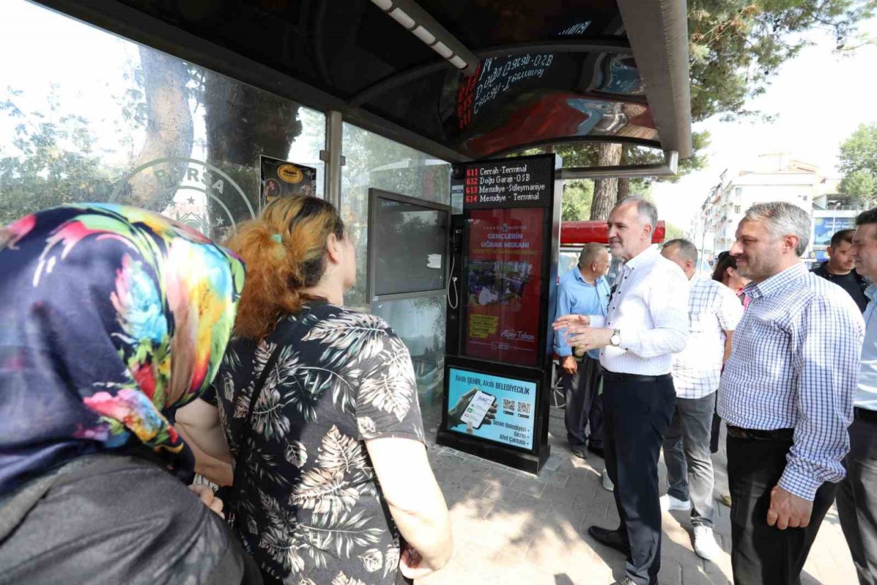 İnegöl’de ilk akıllı durak hizmete girdi