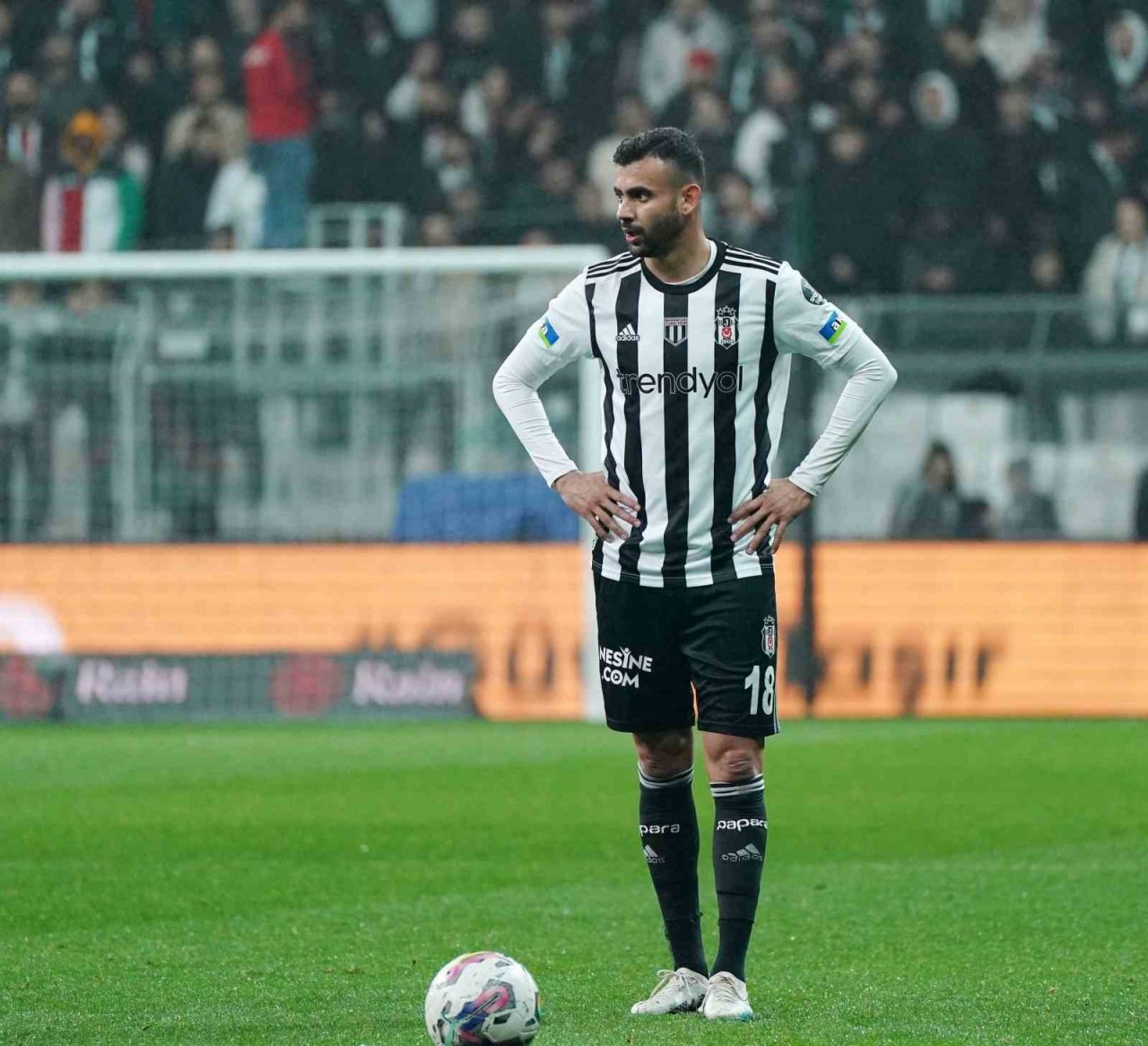 Rachid Ghezzal, kaza geçiren oğlunun sağlık durumunu açıkladı