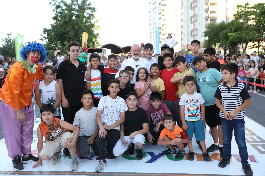 Kayseri’de 2017 yılından beri kesintisiz devam eden etkinlikte çocuklar, tatili dolu dolu geçiriyor