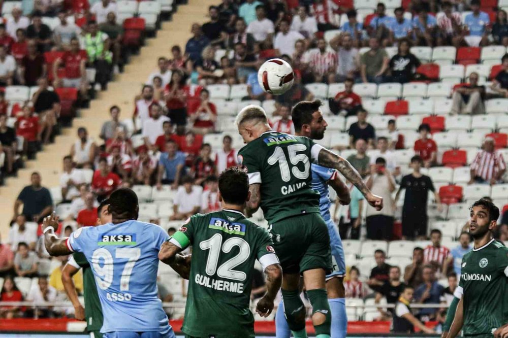 Konyaspor Antalya'da galibiyeti kaçırdı 1-1