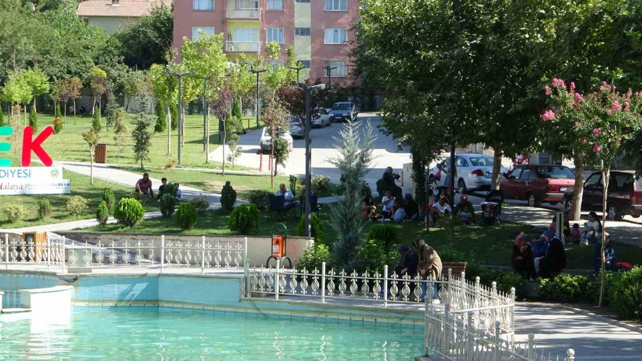 Deprem bölgesi Malatya’da sıcak hava etkili oluyor