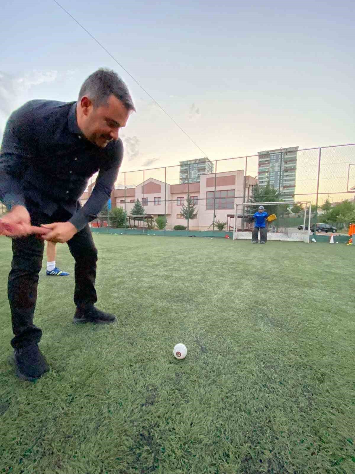 Pursaklar Belediye Spor Kulübü U16 Erkek Hokey Takımı yeni sezona hazırlanıyor
