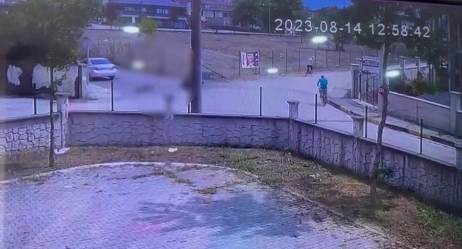 Bir kişinin öldüğü kaza, güvenlik kamerasına yansıdı