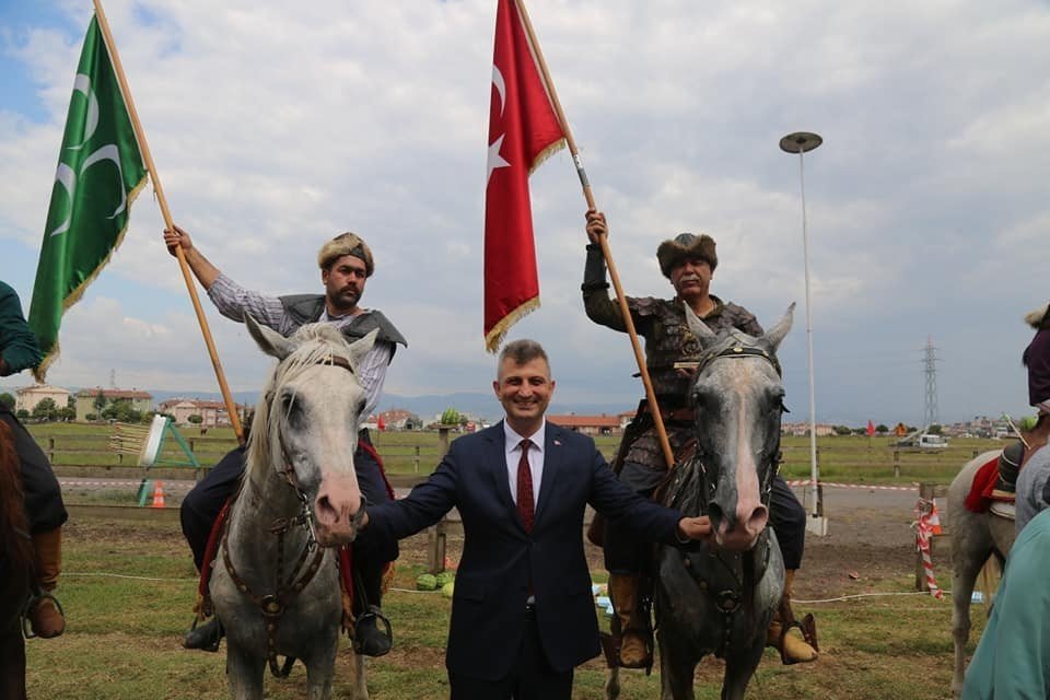 Rahvan At Yarışları heyecanı Gölcük’te başlıyor