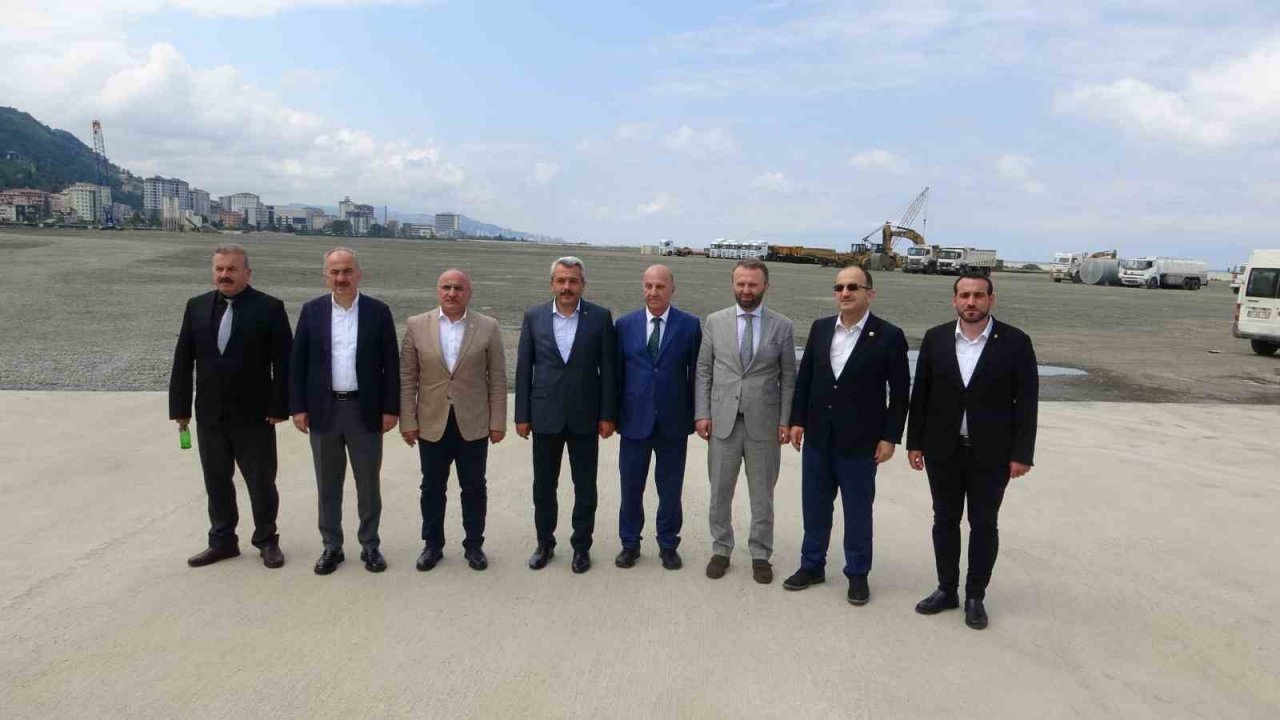 Rize’nin yeni valisi İhsan Selim Baydaş ayağının tozu ile yatırımları yerinde inceledi