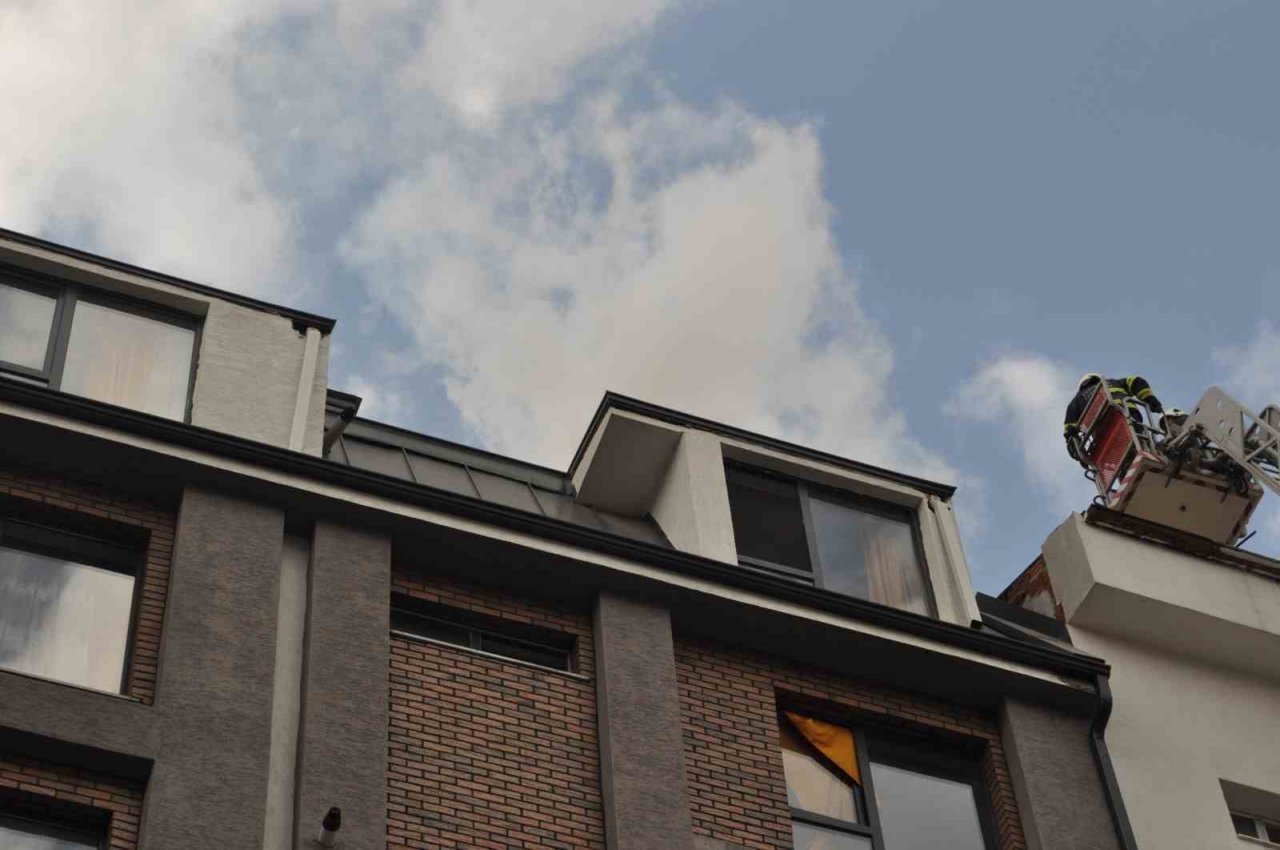 Sabah saatlerinde aniden yükselen dumanlar endişeye sebep oldu