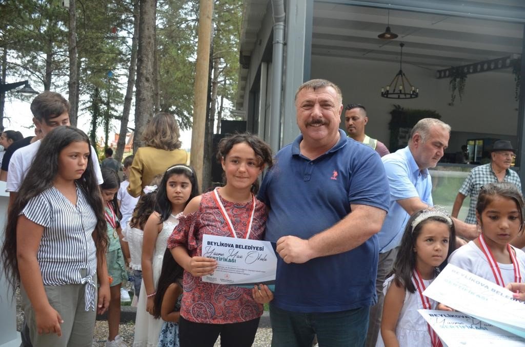 Beylikova’da yarının profesyonel sporcuları için ilk adımlar Yaz Spor Okulu sayesinde atıldı