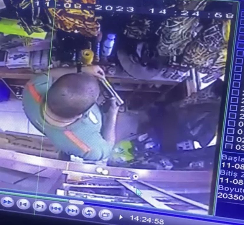Biga’da av malzemeleri satan işyerinden kurusıkı tabanca çalan hırsız yakalandı