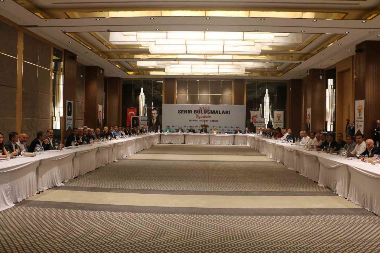 Cumhurbaşkanı Yardımcısı Yılmaz: "Yönetimlerimiz döneminde Diyarbakır’a toplam yaptığımız yatırım, 125 milyar 778 milyon Türk lirasını bulmuş"