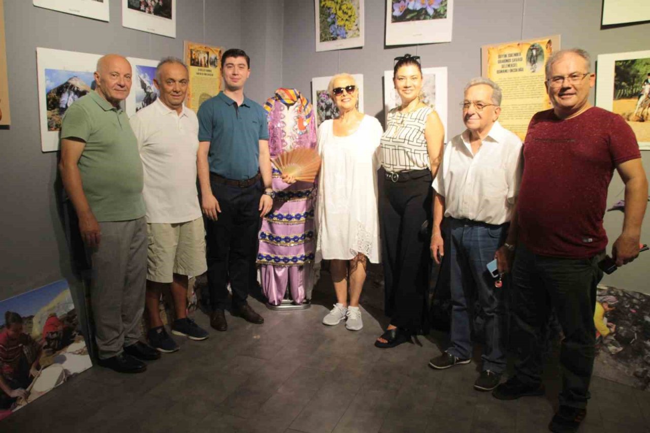 Türkmenlerin Sesi fotoğraf sergisine yoğun ilgi