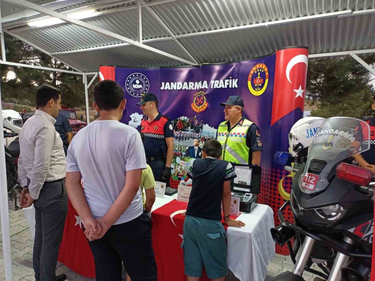 Jandarmadan motosiklet sürücülerine seminer