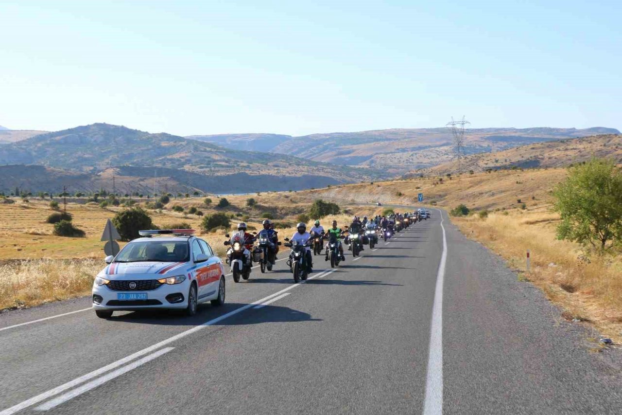 Jandarmadan motosiklet sürücülerine seminer