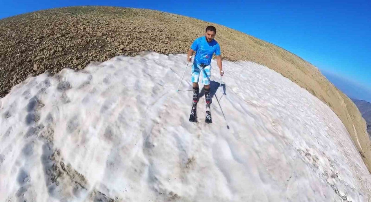 40 derece sıcakta kayak yaptı