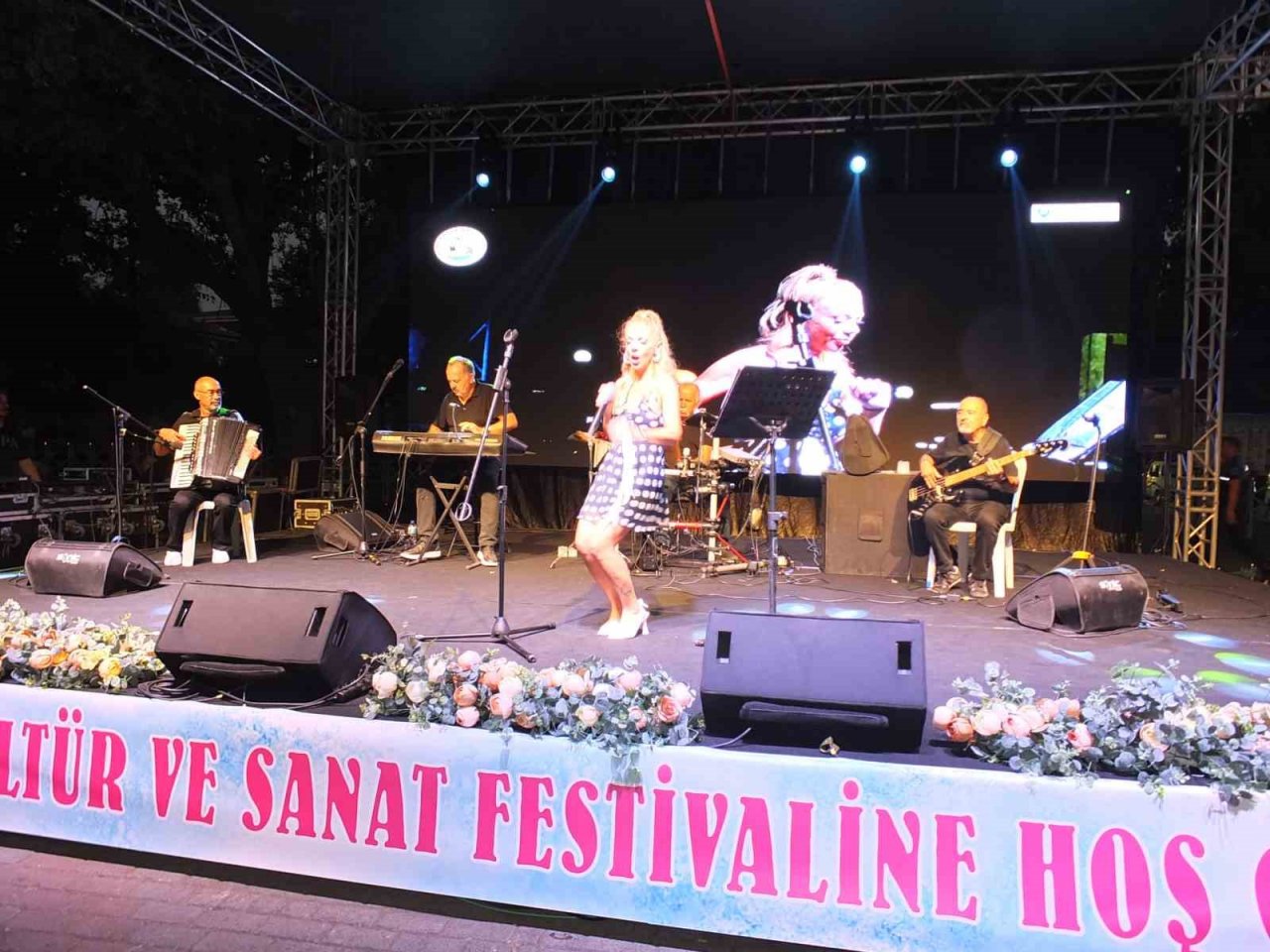 Burhaniye’de nostalji rüzgarı