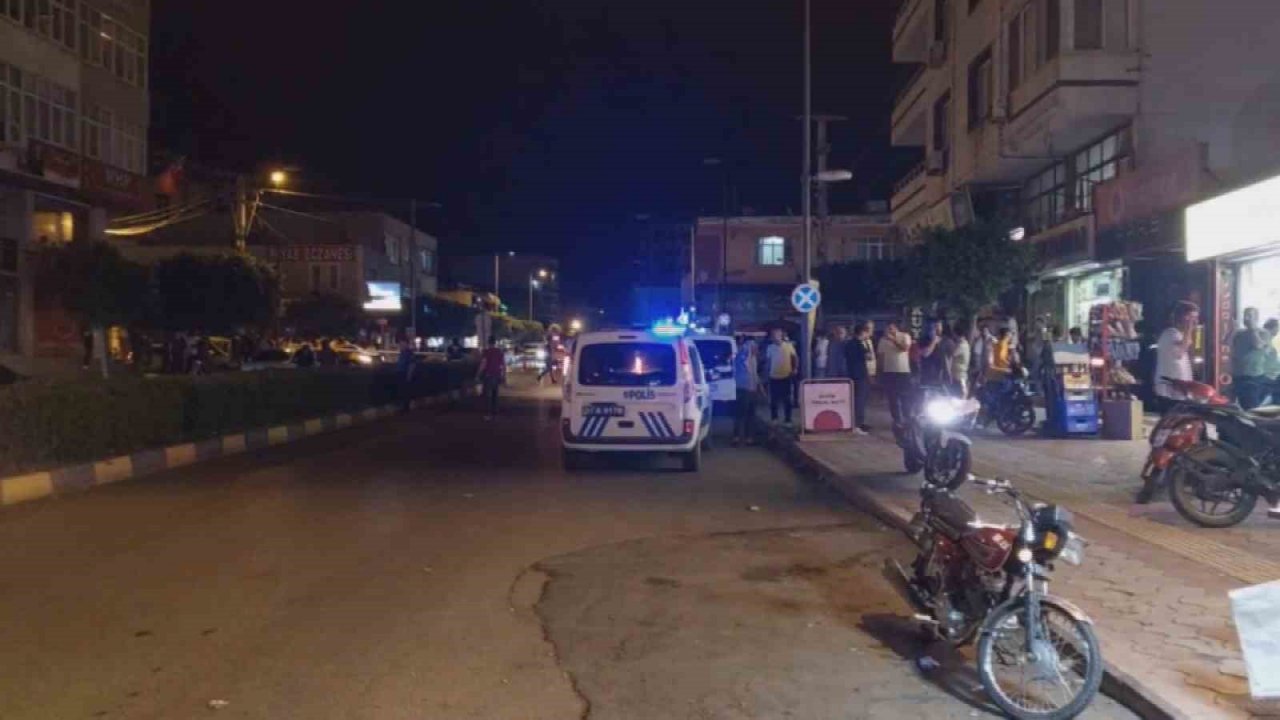 Kıraathanede husumetlilerine kurşun yağdırdı: 3 yaralı