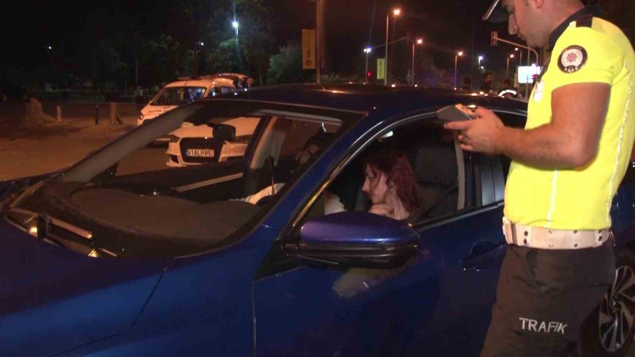 Kadıköy’de abart egzoz ve hız denetimi