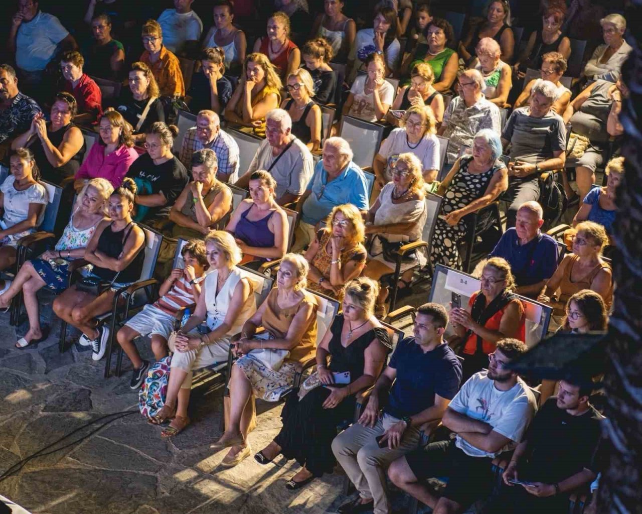 Kuşadası Kervansaray’da keman resitali