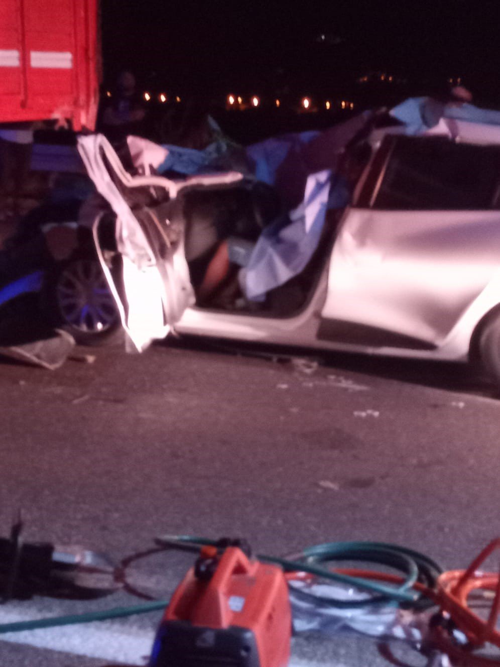 Manisa’da trafik kazası: Baba öldü, eşi ve çocukları yaralandı