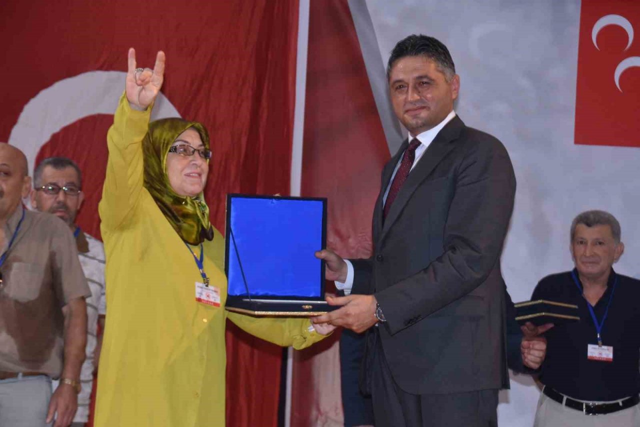 MHP Aliağa’da Nuray Aydemir güven tazeledi