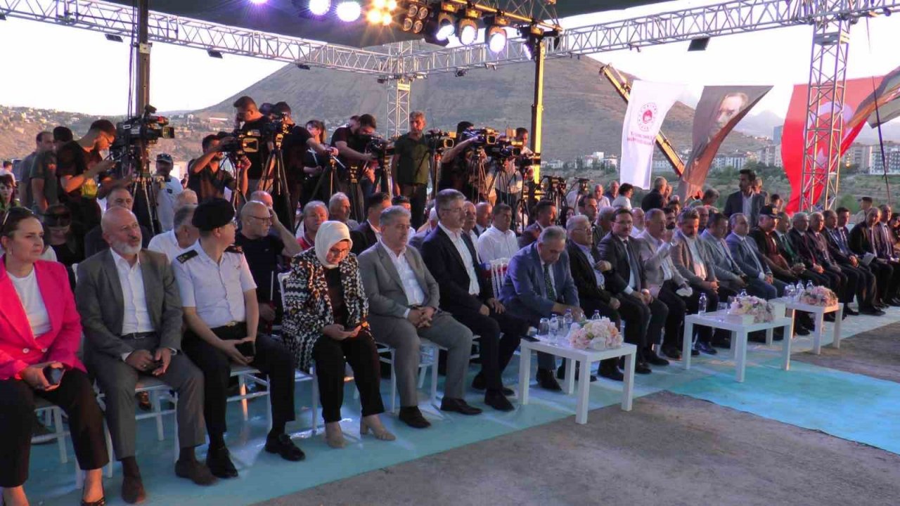 Talas’ın 100 bin metrekarelik Millet Bahçesi’nin temeli atıldı