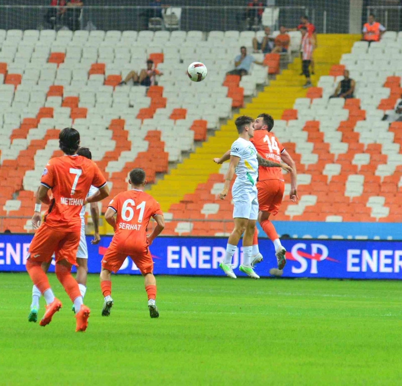 Trendyol 1.Lig: Adanaspor: 1 - Şanlıurfaspor: 0 (İlk yarı)