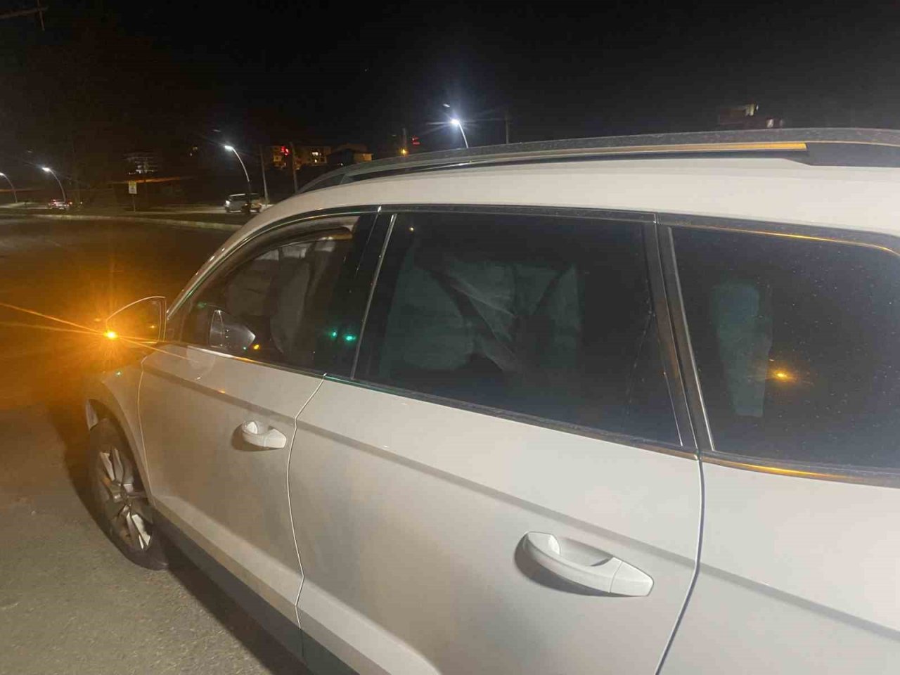 Uşak’ta iki otomobil kavşakta çarpıştı: 5 yaralı