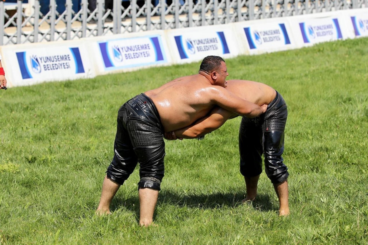 8. Yuntdağı Yağlı Pehlivan Güreşleri başladı