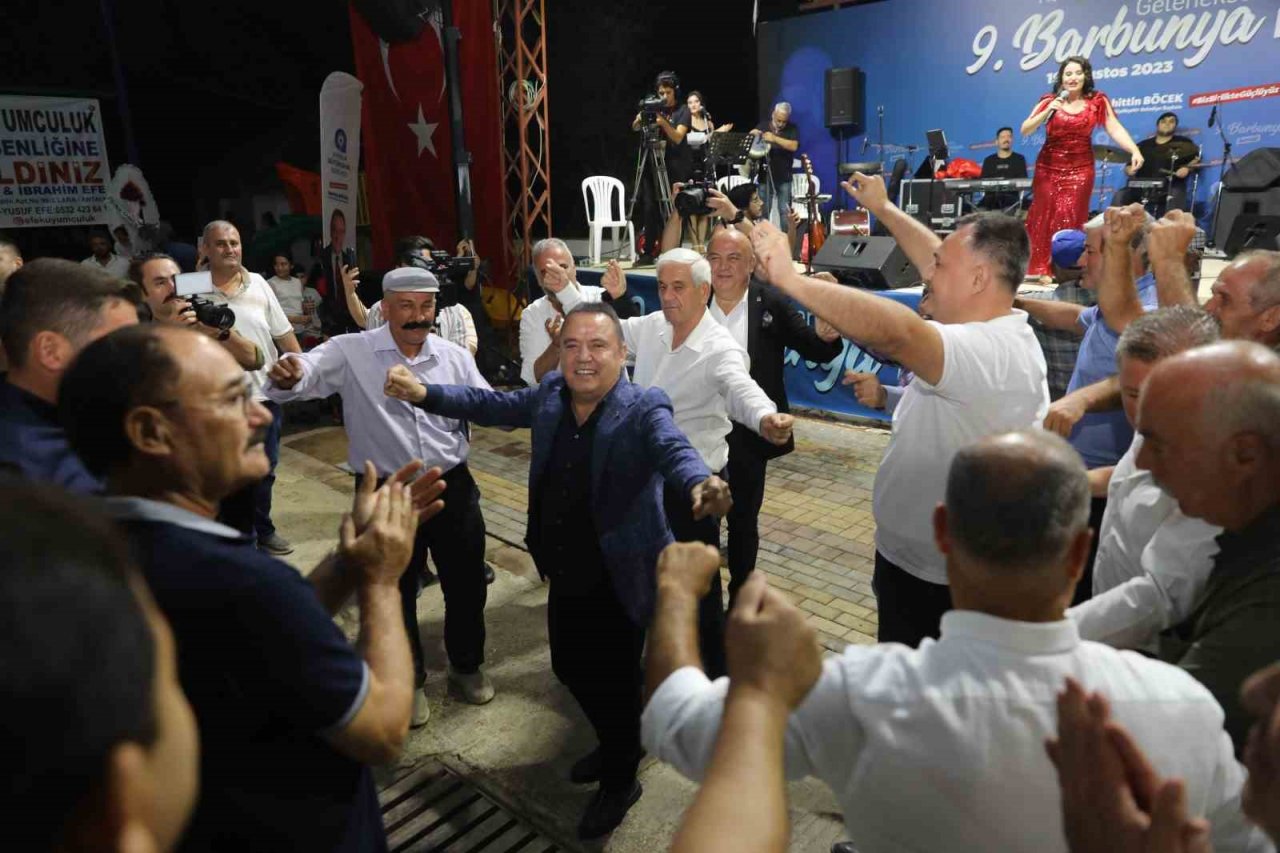 Başkan Böcek, 9. Barbunya Şenliği’ne katıldı