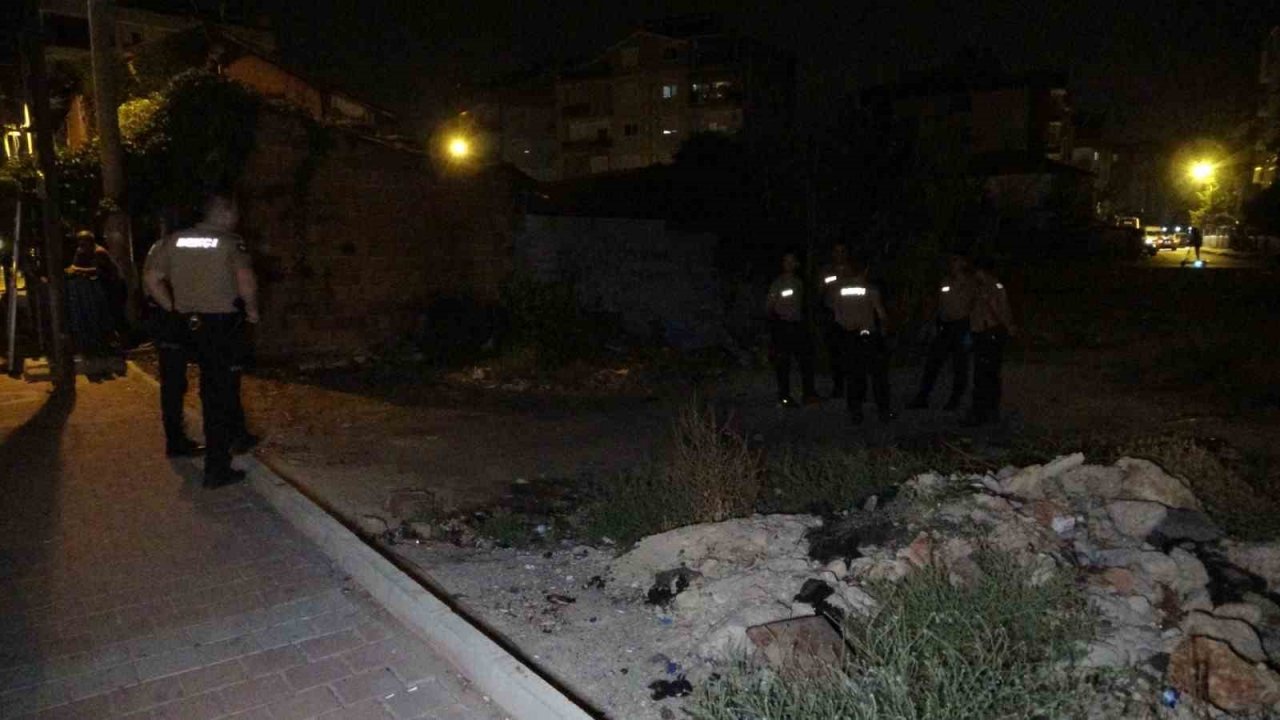 Antalya’da boş arazide erkek cesedi bulundu