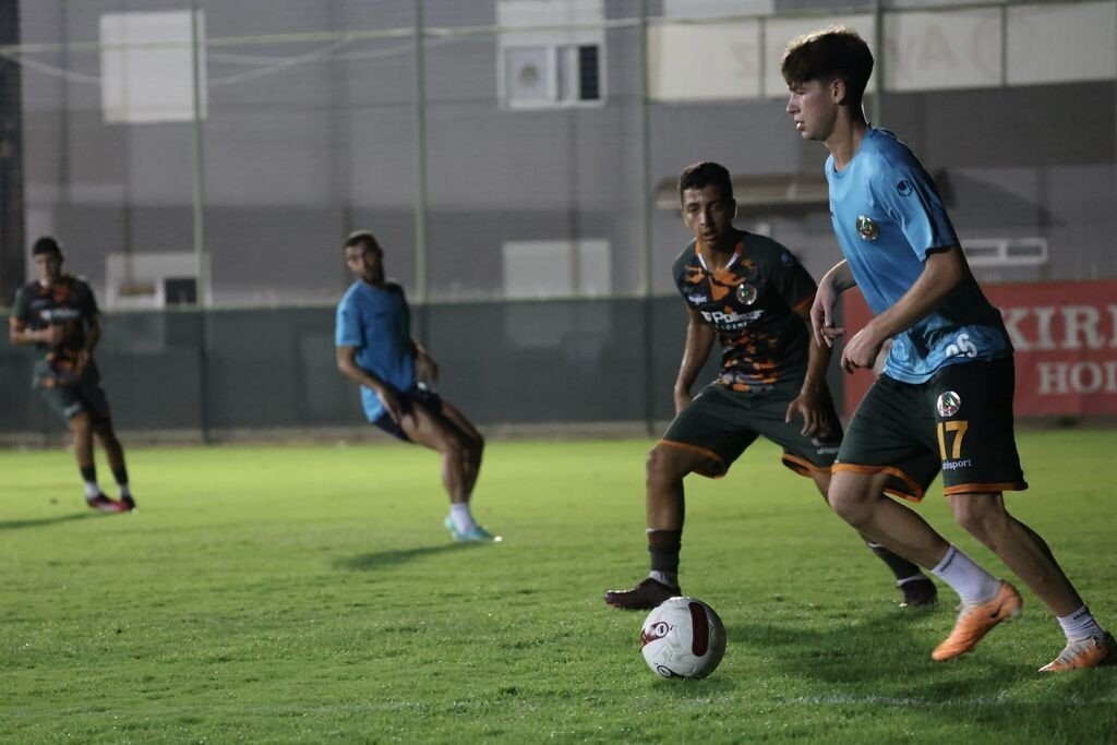 Alanyasapor, Hatayspor maçı hazırlıklarına başladı