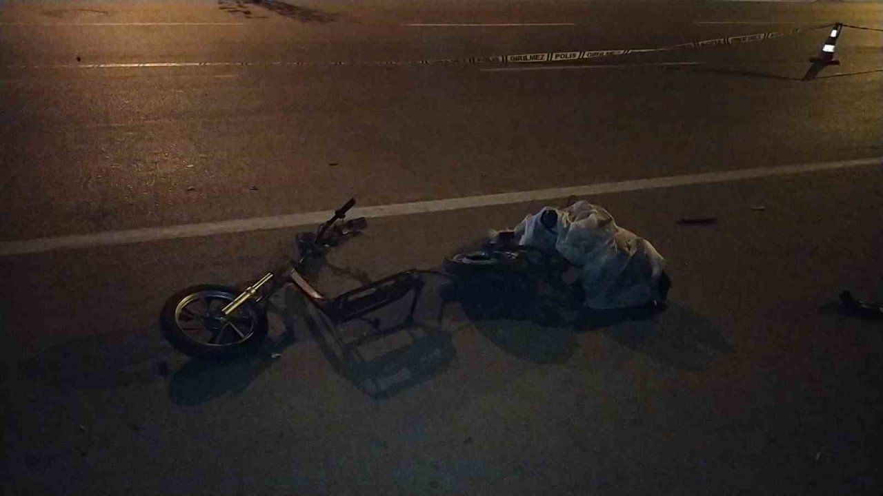 Otomobil ve elektrikli motosiklet çarpıştı: 1 ölü