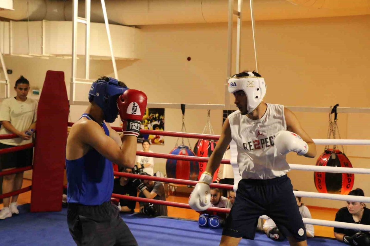 Karabüklü boksörlerin hedefi altın madalya
