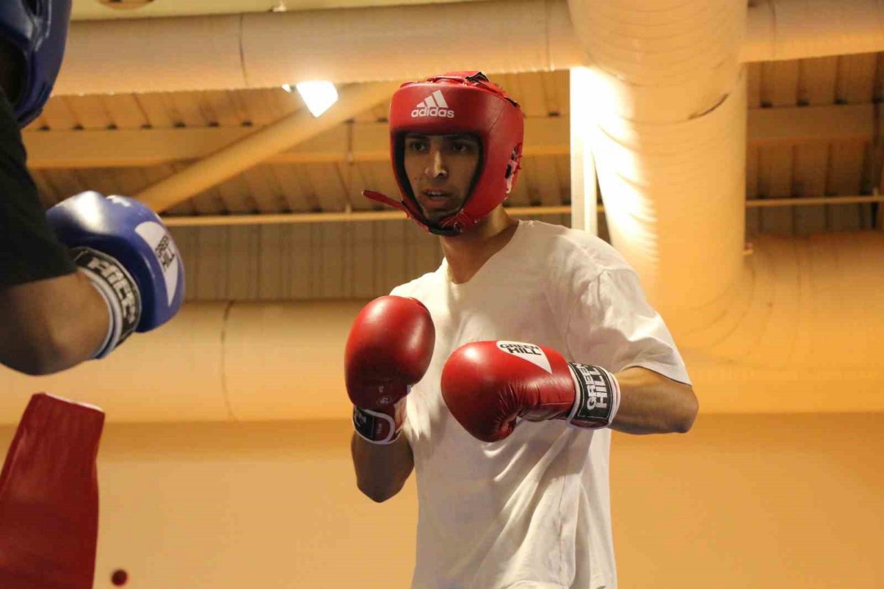 Karabüklü boksörlerin hedefi altın madalya