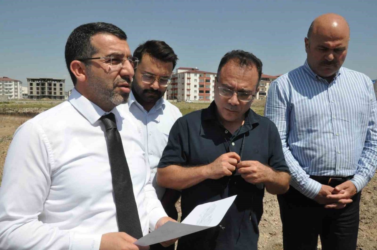 Kars Bölge Hastanesi’nde çalışmalar sürüyor